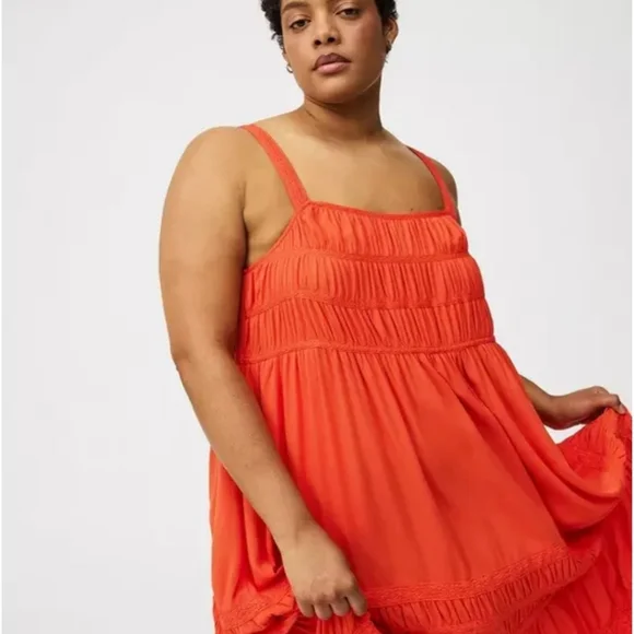 TORRID Red Lace Inset Maxi Dress 3X - Picture 4 of 6